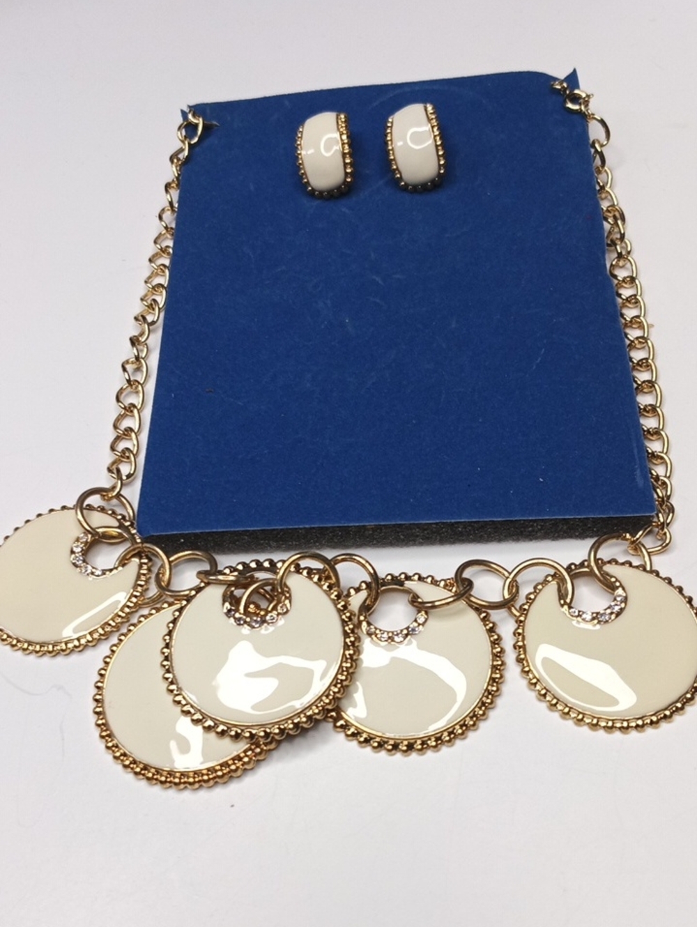 Vintage Avon 20" Gold-Tone Cream Disc Necklace and Earring Set